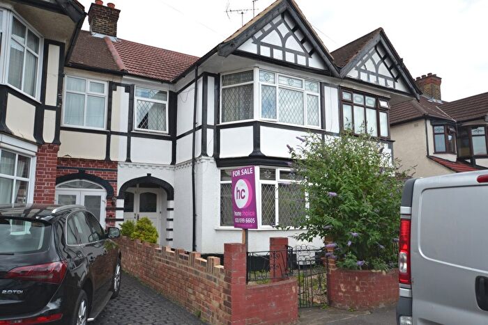 3 Bedroom Terraced House To Rent In Eccleston Crescent, Romford, RM6