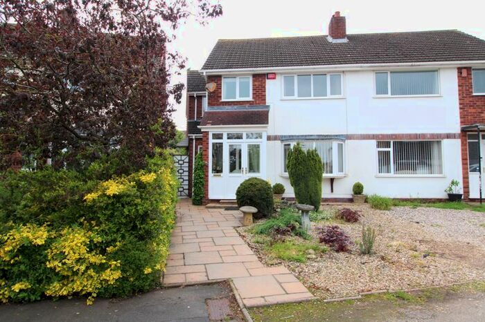 4 Bedroom Semi-Detached House For Sale In Westwick Close, Stonnall, WS9