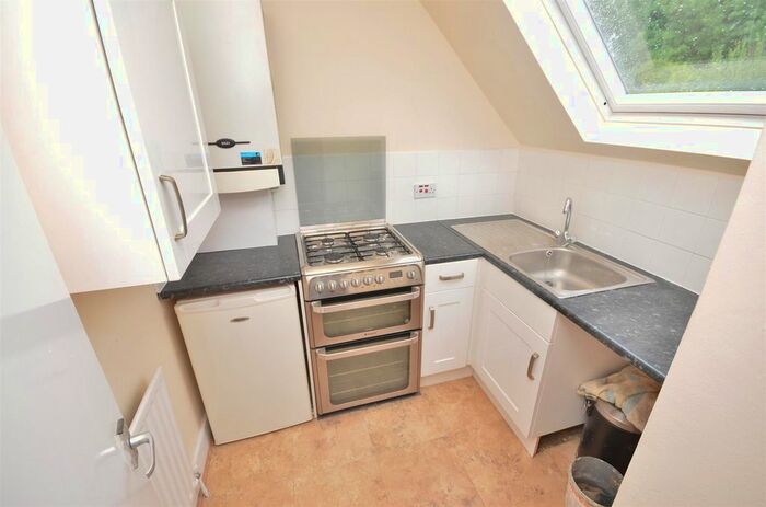 1 Bedroom Flat To Rent In Downs Road, Luton, LU1