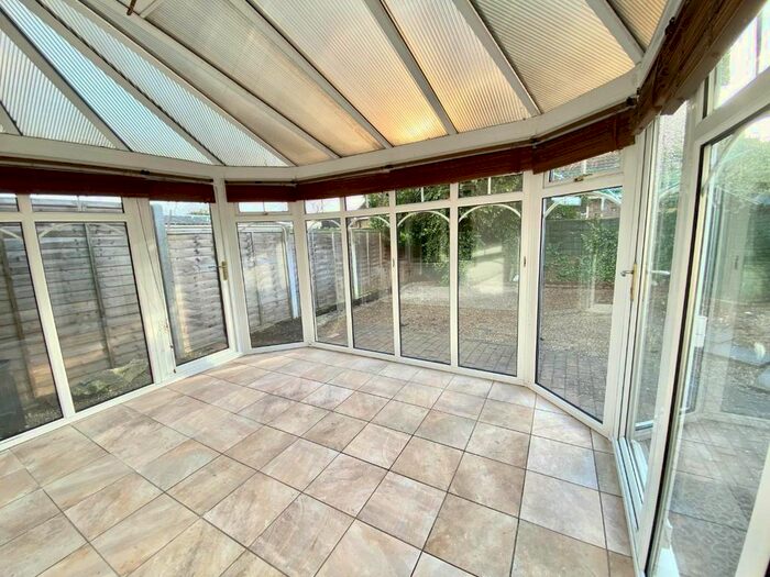 4 Bedroom Semi Detached Bungalow To Rent In Kirkcroft, Wigginton, York