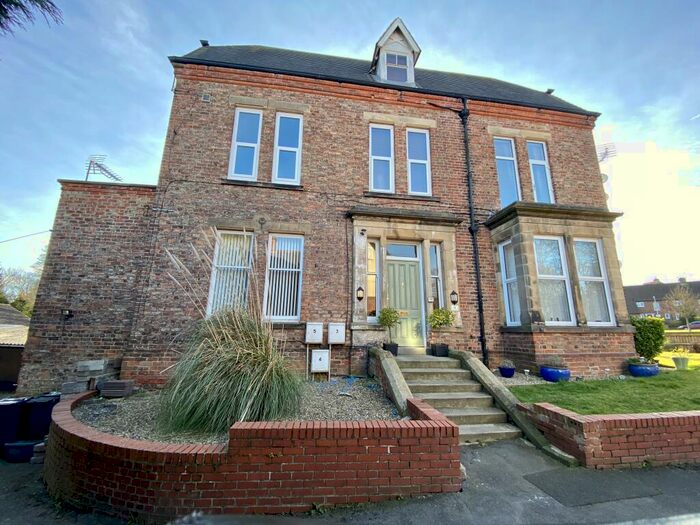 2 Bedroom Flat To Rent In Staindrop Road/Cockerton - Darlington, DL3