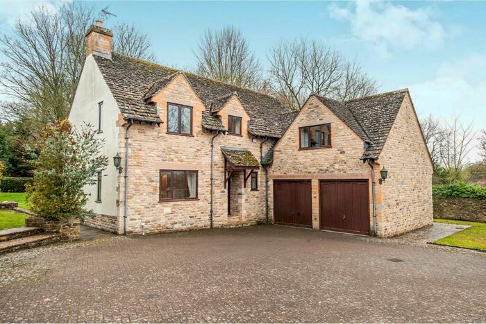 4 Bedroom Detached House To Rent In Dairy Cottages, Siddington, GL7