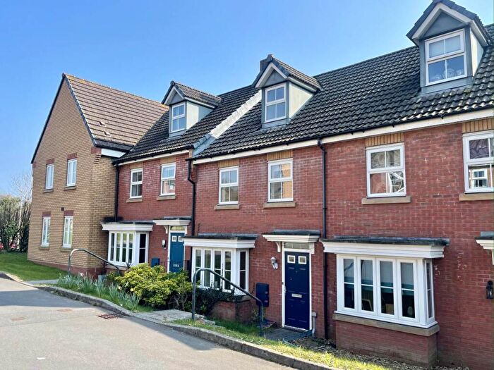 3 Bedroom Town House To Rent In Longacres, Bridgend, CF31