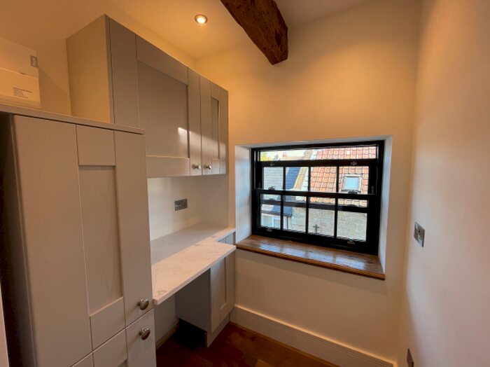 2 Bedroom Apartment To Rent In Bowling Green Yard, Knaresborough, HG5