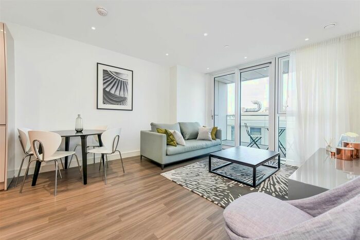 1 Bedroom Flat To Rent In Hebden Place, London, SW8