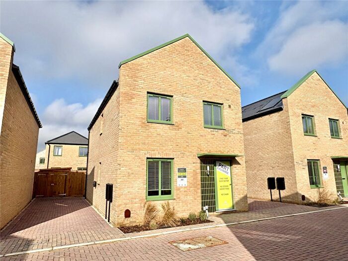 3 Bedroom Detached House For Sale In Darwin Green, Cambridge, CB3