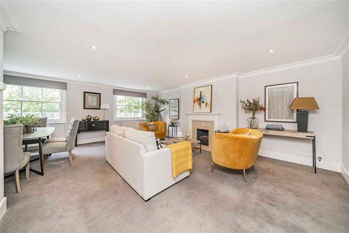 2 Bedroom Flat To Rent In Bryanston Square, London, W1H