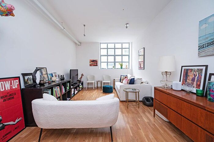 2 Bedroom Flat To Rent In Whiskin Street, Clerkenwell, London, EC1R