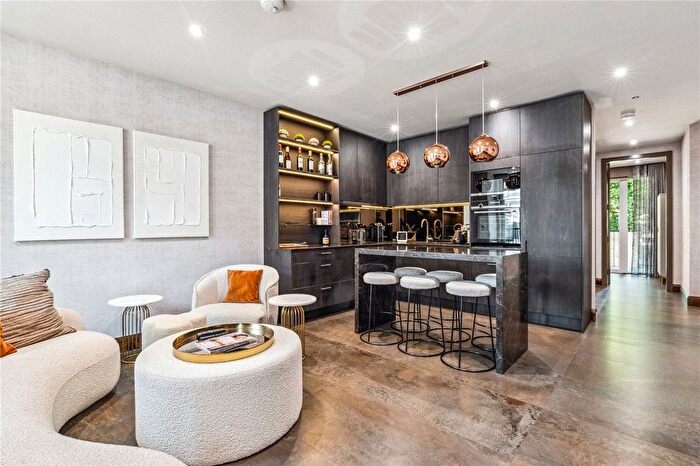 3 Bedroom Maisonette To Rent In Shirland Road, London, W9