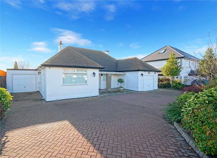 3 Bedroom Bungalow For Sale In Beech Avenue, Rotherham, South Yorkshire, S65