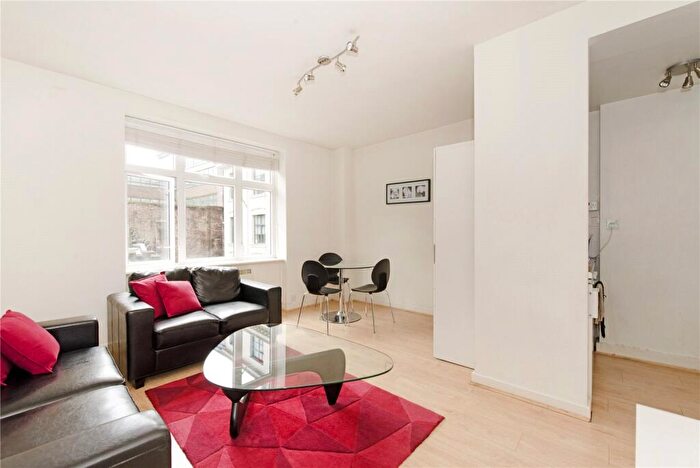 2 Bedroom Flat To Rent In Cliffords Inn, Fetter Lane, EC4A