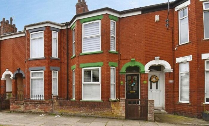 3 Bedroom Terraced House For Sale In Summergangs Road, Hull, HU8