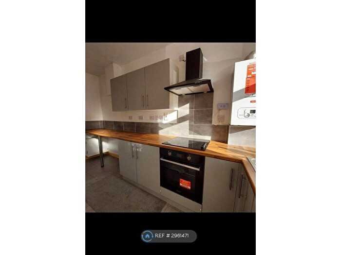 2 Bedroom Terraced House To Rent In Pannal Street, Bradford, BD7