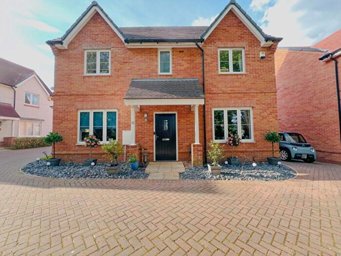 4 Bedroom Detached House For Sale In Nuthatch Place, Stansted, CM24