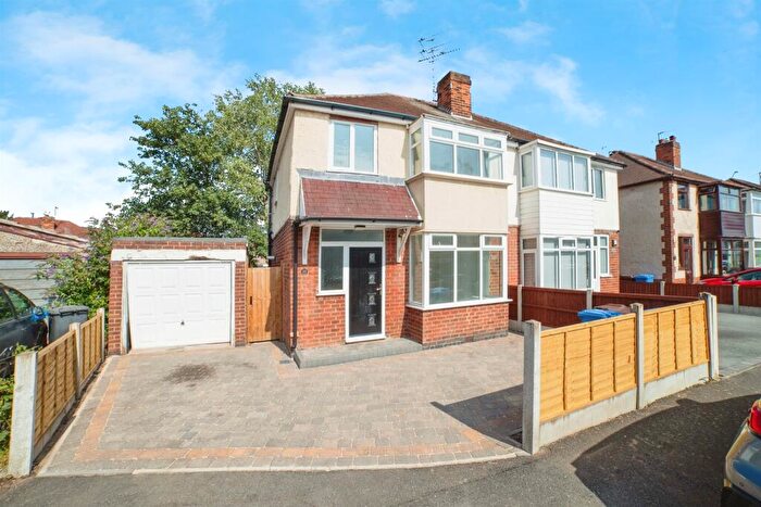 3 Bedroom Semi-Detached House For Sale In Brackens Avenue, Alvaston, Derby, DE24