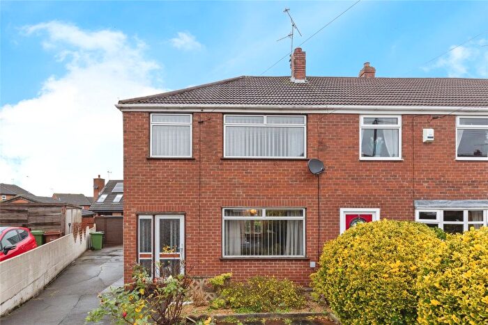 3 Bedroom End Of Terrace House For Sale In Montcalm Crescent, Leeds, West Yorkshire, LS10