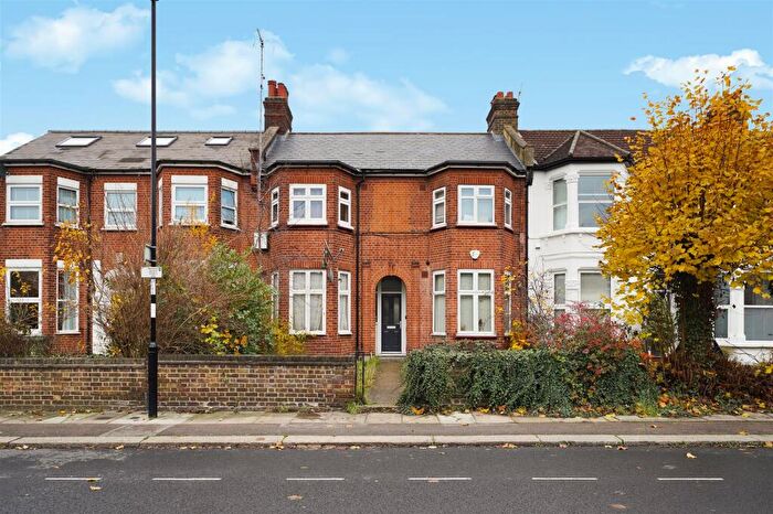 1 Bedroom Apartment For Sale In Wellmeadow Road, Hither Green, SE13