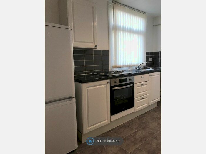 1 Bedroom Flat To Rent In Mossley Road, Ashton-Under-Lyne, OL6
