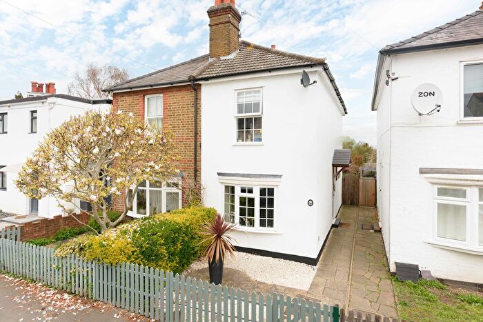 2 Bedroom Semi Detached House For Sale In Cambridge Road, Walton-On-Thames, KT12