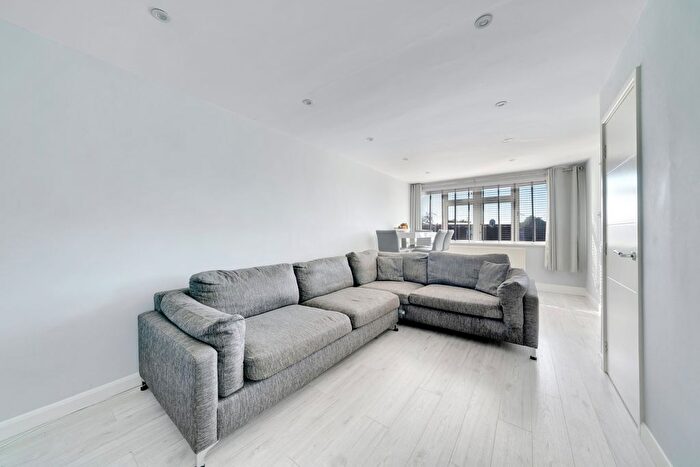 1 Bedroom Flat For Sale In Blaydon Close, Northumberland Park, London, N17