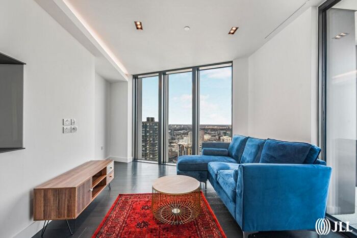 2 Bedroom Apartment To Rent In Amory Tower, Marsh Wall, E14