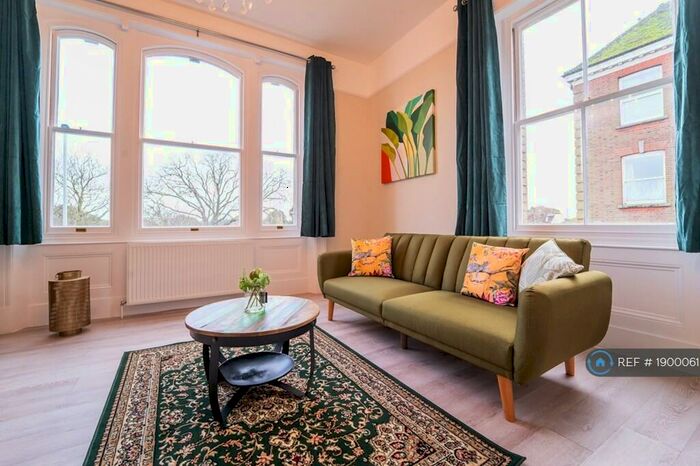 2 Bedroom Flat To Rent In Calthorpe House, Great Yarmouth, NR30