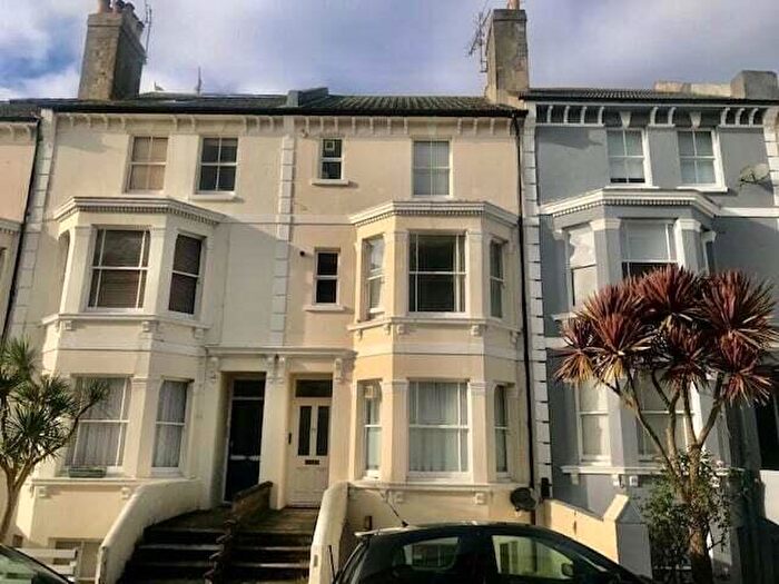2 Bedroom Flat To Rent In Lansdowne Street, Hove, BN3