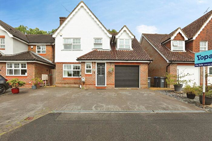 4 Bedroom Detached House For Sale In The Oaks, Burgess Hill, RH15