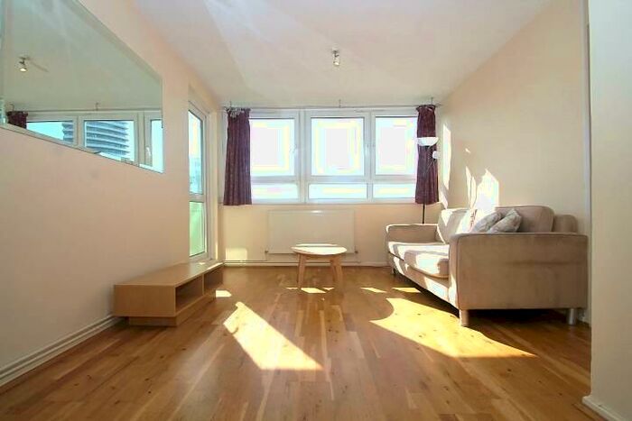 1 Bedroom Flat To Rent In *Zero Deposit Option Available* Totteridge House, Clapham Junction, SW11