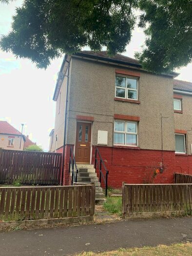 3 Bedroom Semi-Detached House To Rent In The Drive, Washington, NE37