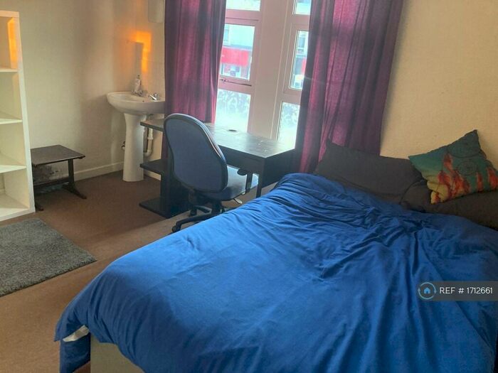 3 Bedroom Maisonette To Rent In Gloucester Road, Bristol, BS7