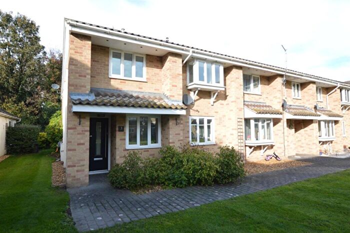 2 Bedroom End Of Terrace House For Sale In Bishop Pelham Court, Norwich, NR4