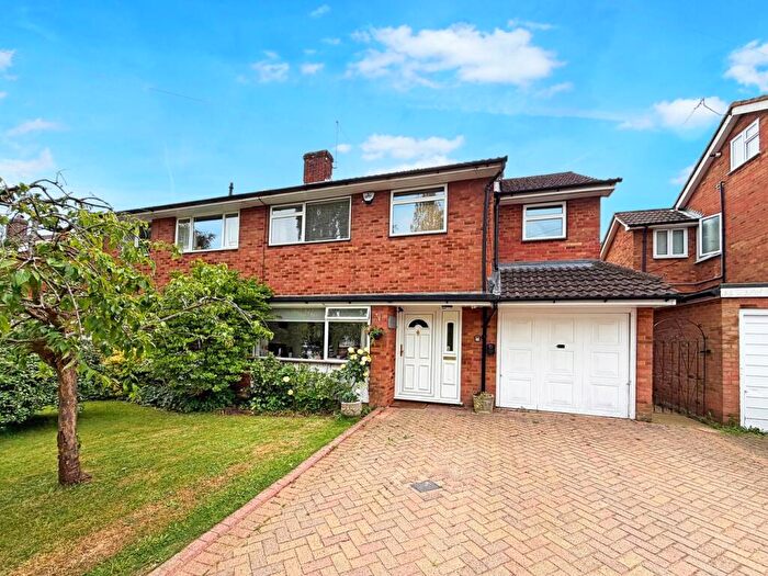 4 Bedroom Semi-Detached House For Sale In Bois Lane, Chesham Bois, Amersham, HP6