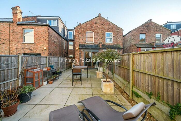1 Bedroom Flat For Sale In Pembroke Road, Muswell Hill, N10