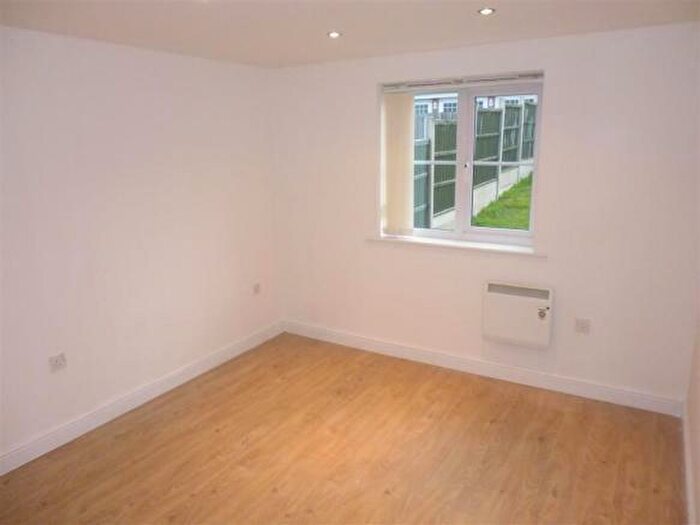 2 Bedroom Apartment To Rent In Youngs Ave, Fernwood, Newark, Nottinghamshire, NG24