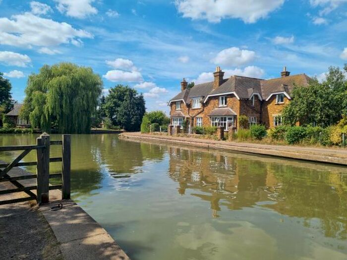 3 Bedroom Cottage For Sale In Norton Junction, Long Buckby Wharf, Northampton, NN6