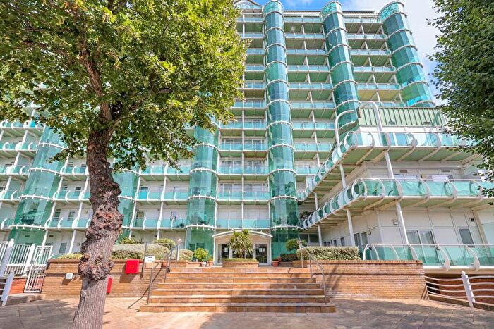 2 Bedroom Apartment To Rent In Sydney Road, Enfield, EN2