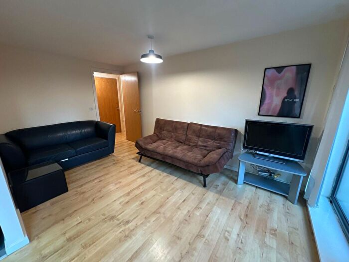 2 Bedroom Apartment To Rent In Baltic Square, Shaws Alley, L1