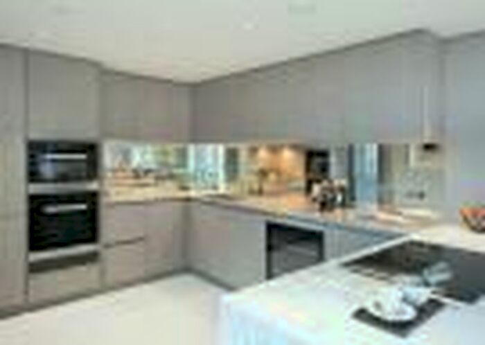 1 Bedroom Flat To Rent In Sugar Quay, London, EC3R