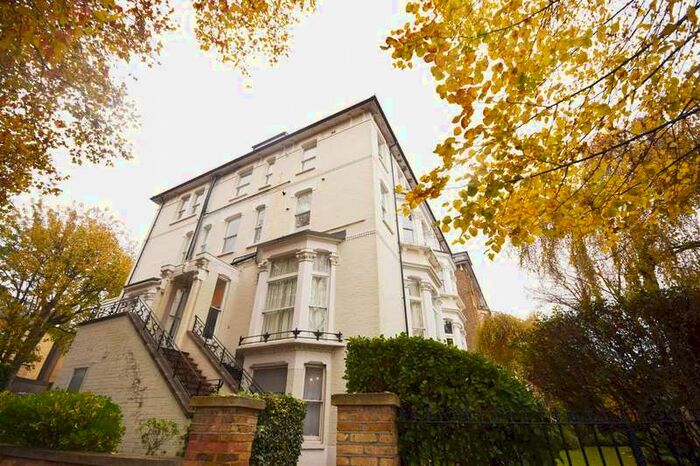 2 Bedroom Apartment To Rent In Richmond Hill, Richmond, TW10
