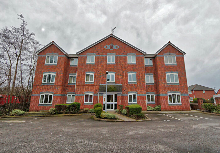 2 Bedroom Apartment To Rent In Canal House Rixtonleys Drive Irlam, M44