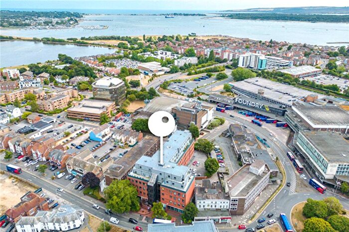 2 Bedroom Apartment For Sale In High Street North, Poole, Dorset, BH15