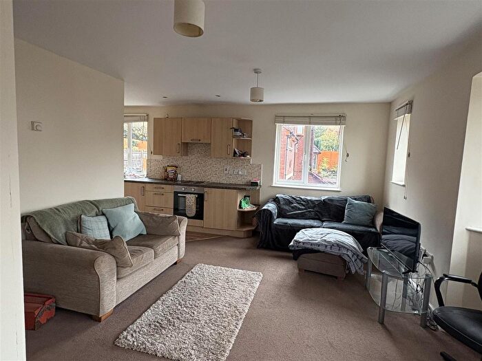 2 Bedroom Flat To Rent In New Road, Bromyard, HR7