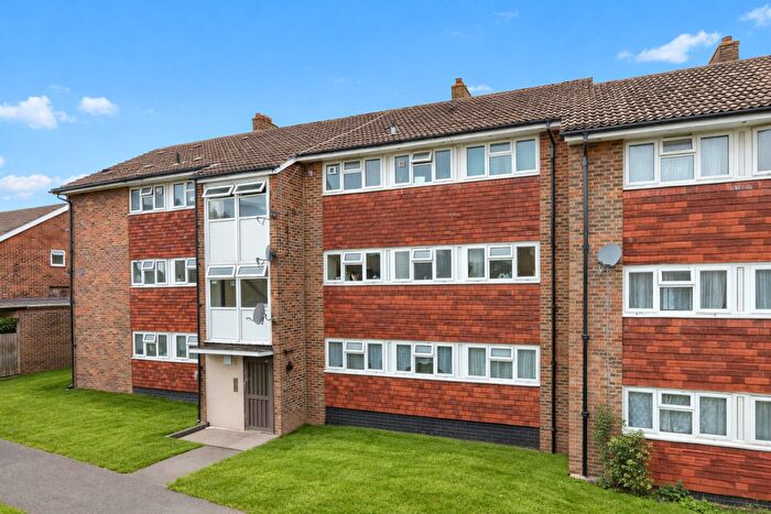2 Bedroom Flat For Sale In Shrublands Avenue, Croydon, CR0