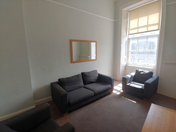 4 Bedroom Flat To Rent In Lothian Road, Edinburgh, EH3