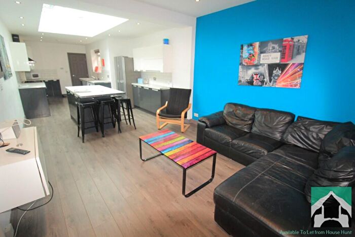 6 Bedroom Terraced House To Rent In Hubert Road, Birmingham, B29