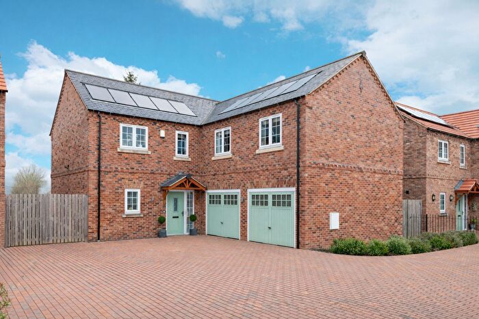 5 Bedroom Detached House For Sale In Laurels Farm Drive, Church Fenton, LS24