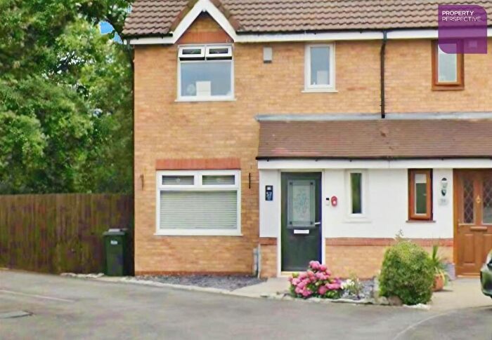 3 Bedroom Semi-Detached House For Sale In Paisley Park, Farnworth, Bolton, BL4