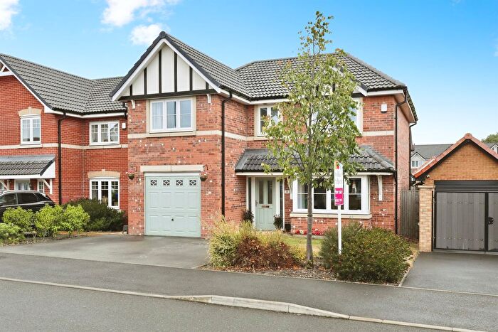 4 Bedroom Detached House For Sale In Moorgreen Way, Bircotes, Doncaster, DN11
