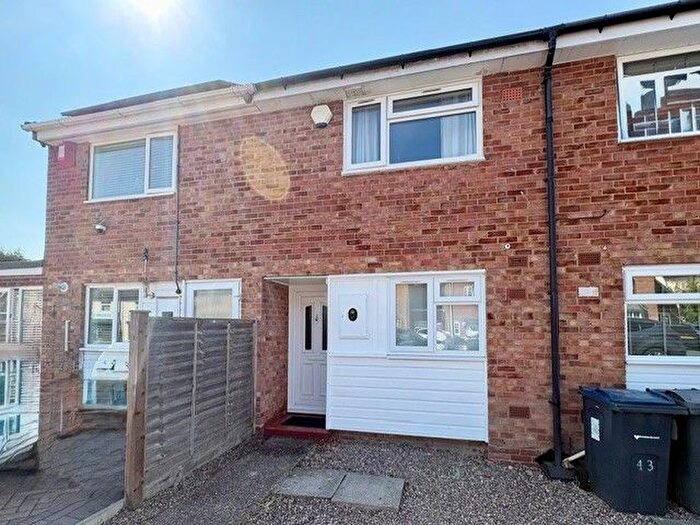 2 Bedroom Property To Rent In Prince Of Wales Lane, Birmingham, B14
